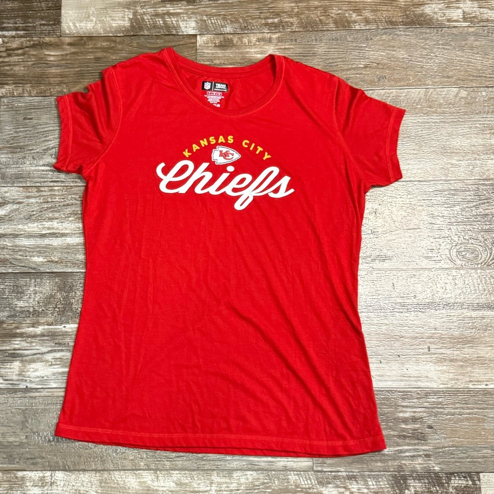 ❤️💛Kansas City Chiefs Red T-Shirt Women’s Size Large